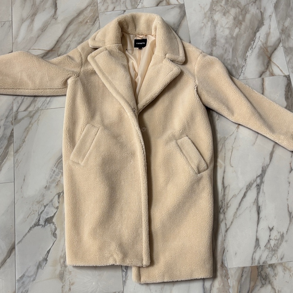 Express Cream Teddy Jacket Plush Minimalist Design